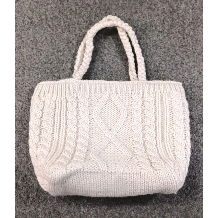 Handmade Cream Tan Color Woven Yarn Crochet Shoulder Bag Purse Tote Magnet Close